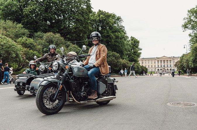 2hr Retro Motorcycle Sidecar Oslo Highlights Tour - The climb to Holmenkollen