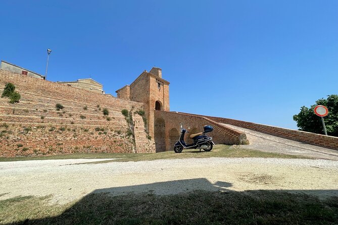 3 Hour Vespa Tour - The Charming Castles of Arcevia - Who should book this experience
