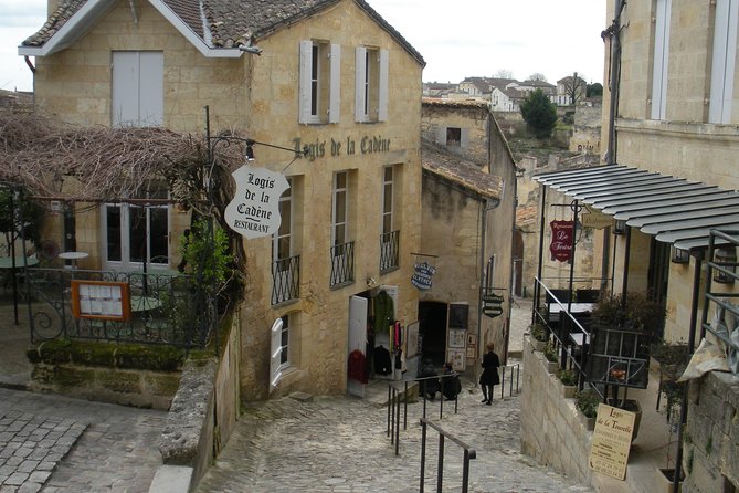A day in Saint-Emilion in a sidecar - A quick look at Pomerol and Château Petrus