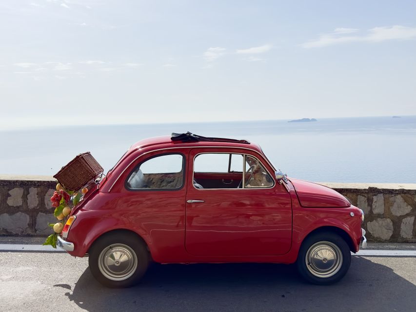 Amalfi Coast: Photo Tour with a Vintage Fiat 500 - Positano: the famous first backdrop