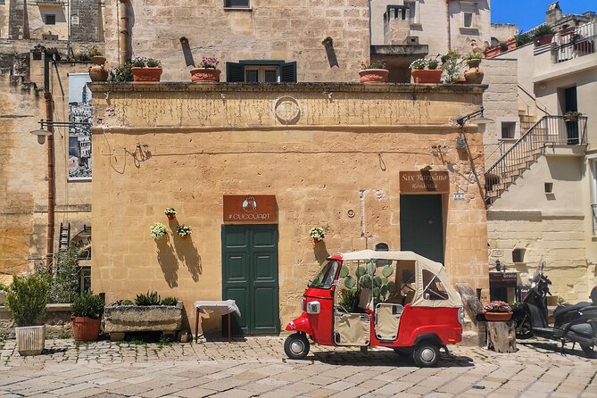 Ape tour Matera - Guided tour in ape calessino - Antica Matera Casa Grotta and the hard truth of cave life