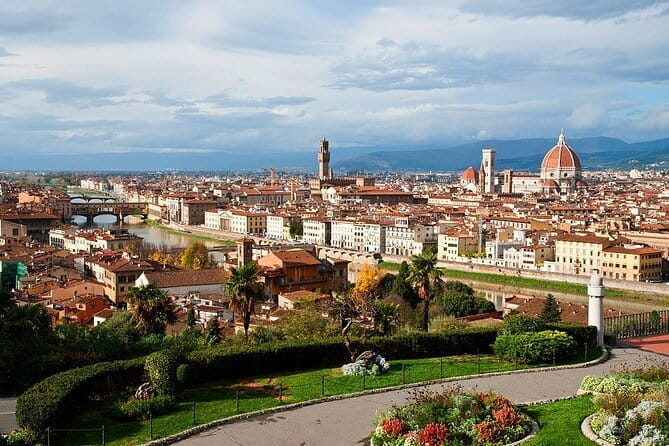 Around Florence Hills: App‑Guided e‑Vespa Tour + Wine&Food - Why this Vespa outing works well in Florence