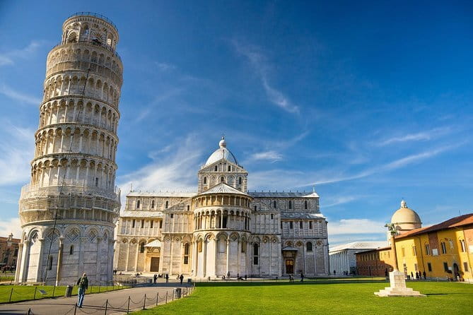 Around Florence Hills: App‑Guided e‑Vespa Tour + Wine&Food - Ride setup and vehicle choices