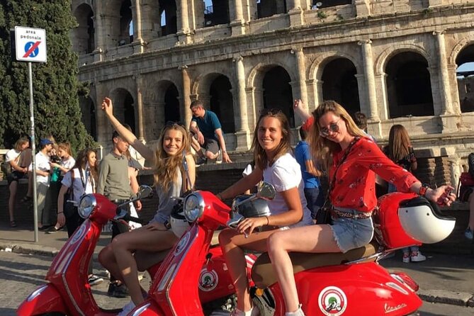 Beautiful Roma Tour on Vespa with Driver - The Orange Garden and the Aventine keyhole