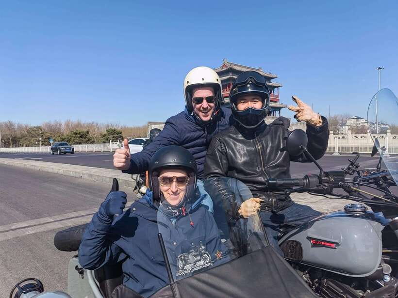 Beijing：Ancient & Modern City Tour by Sidecar(Day/Night) - Shichahai and the Hutong Lanes