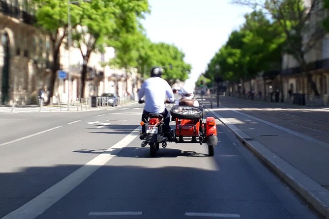 Bordeaux Sightseeing Private Sidecar Guided Tour - What the private format changes