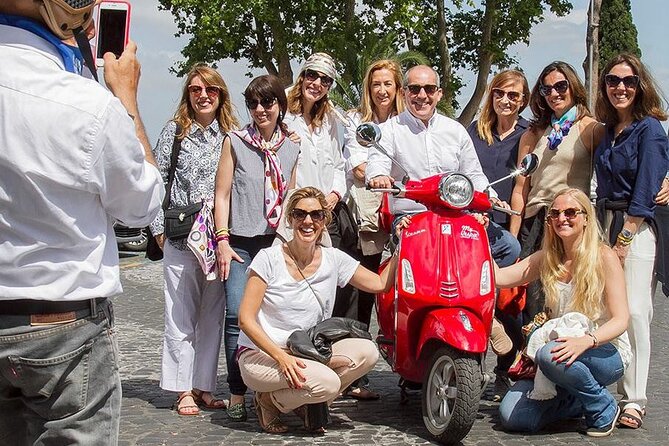 Castelli Romani Tour by Vespa - Lunch at a traditional fraschetta