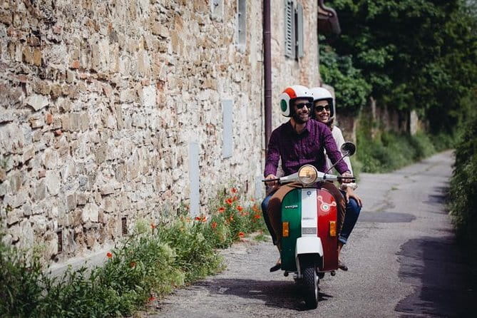 Chianti Vespa Tour with Lunch from Florence & E-car Option - The Fiat Topolino option