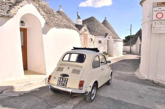 Day tour aboard a Fiat 500 Alberobello - Alberobello and its cone-roofed trulli