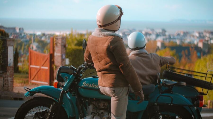 Deauville: Private Guided Tour by Vintage Sidecar - Meeting at Deauville Tourisme