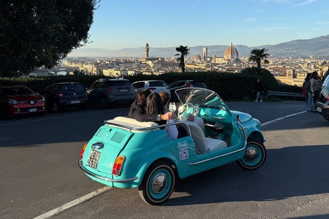 Discover Florence city center on e-cabriot fiat 500 - Key points to know before booking