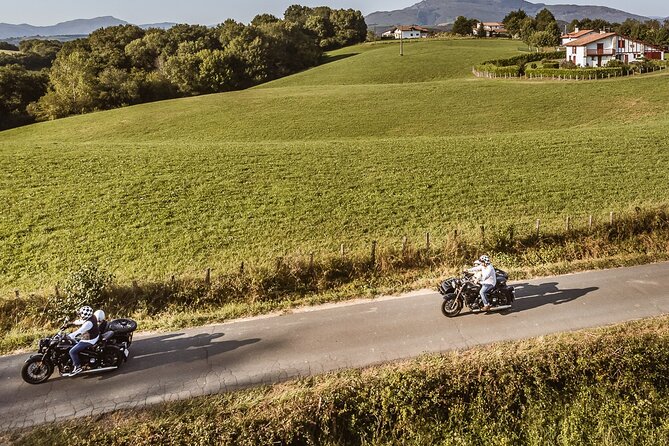 Discovery of the Basque Country by sidecar with private driver - From Biarritz toward Ascain and the Col de Saint-Ignace