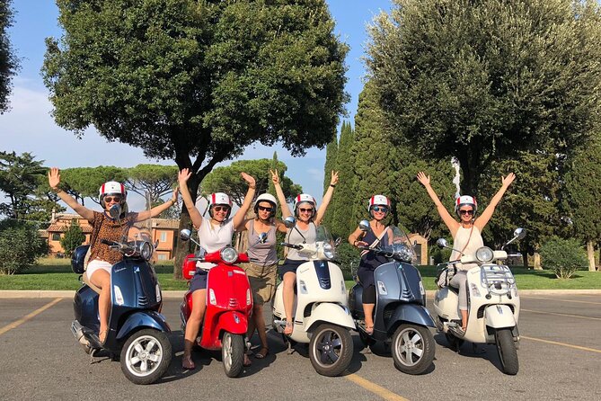English: Vespa Tour Rome- Experience like a Roman - The Pyramid of Cestius and an Egyptian touch