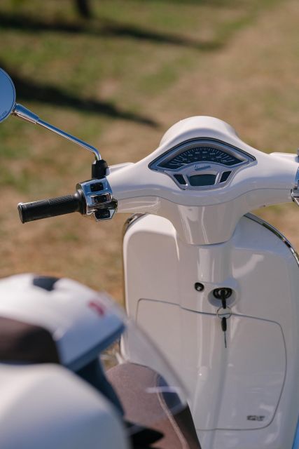 Explore the Rolling Hills of Lucca on a Vespa 125 Primavera - The ride back as the light changes