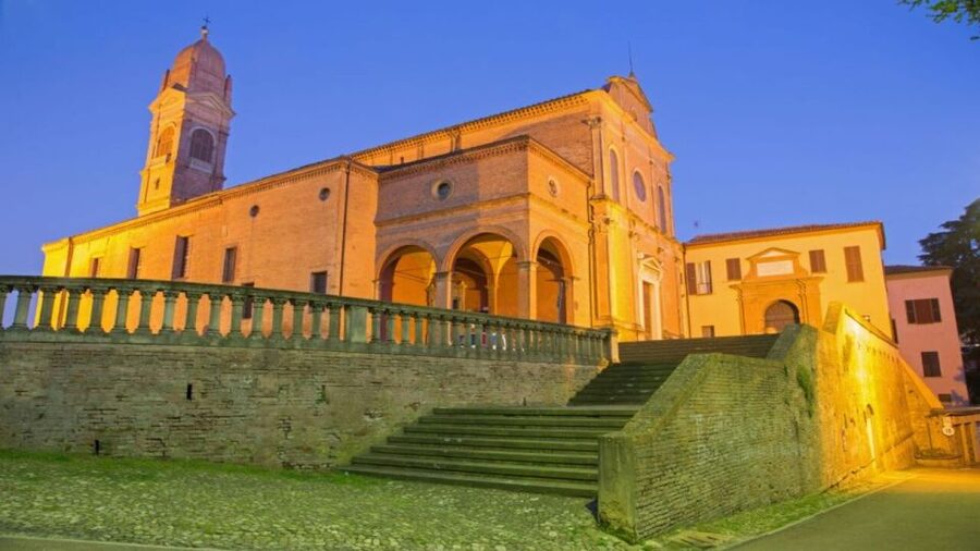 Fiat 500 Guided Tour on the Hills of Bologna - San Michele in Bosco gives you the first wide view