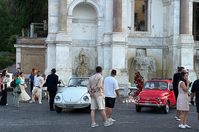 Fiat 500 Professional Pictures Rome Tour - A short pause at Piazza Navona