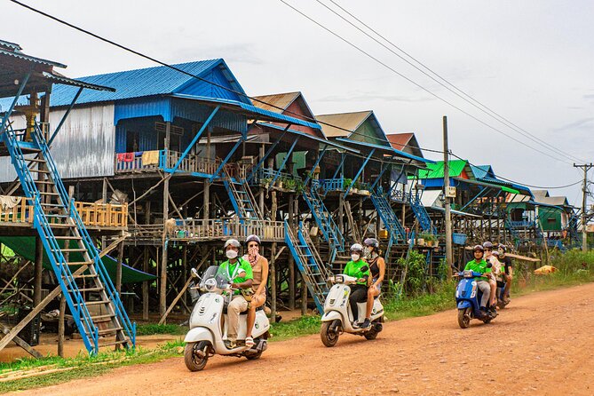 Floating Village Sunset boat Vespa Tour / Tuk Tuk Available - Wat Po Banteaychey and the quieter side of the route