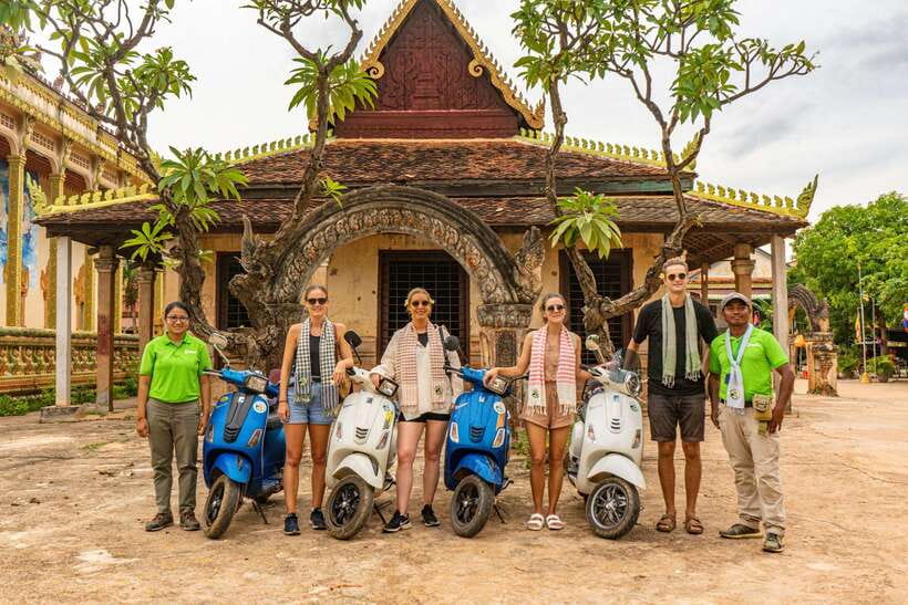 Floating Village Sunset boat Vespa Tour / Tuk Tuk Available - What is included, and what still needs attention