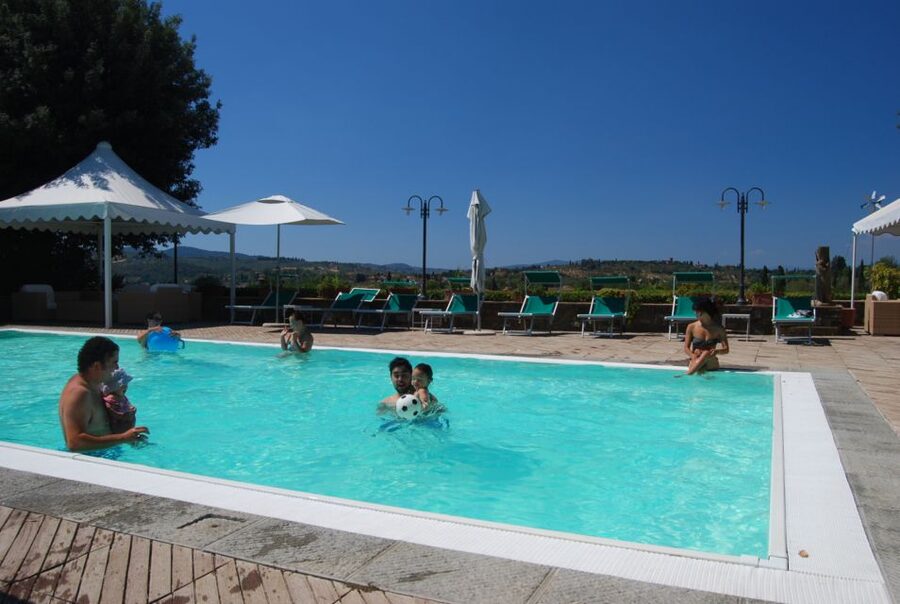 Florence 5-Hour Picnic Tour in a Vintage Fiat 500 - Who will enjoy this Fiat 500 outing most