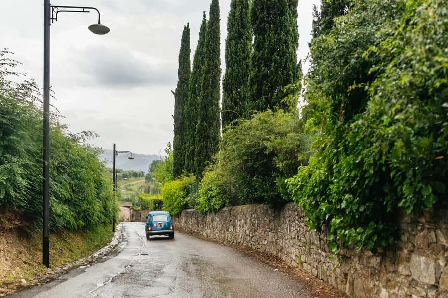 Florence: Countryside Vintage Fiat 500 Driving Tour - Who should book this experience?