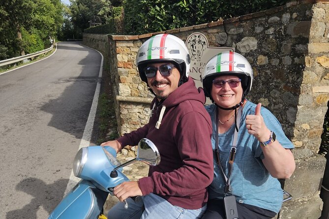 Florence Vespa Tour as a Passenger, max 6 people + Wine Window! - Fiesole and the hills beyond the center