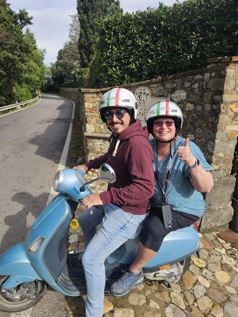 Florence: Vespa Tour as a Passenger + Wine Window! - What the $141 price means