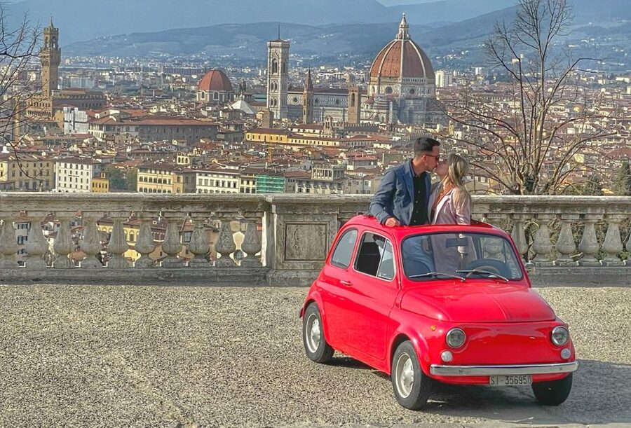 Florence: Vintage Fiat 500 Tour with Wine Tasting at Winery - Why the little Fiat makes this tour different
