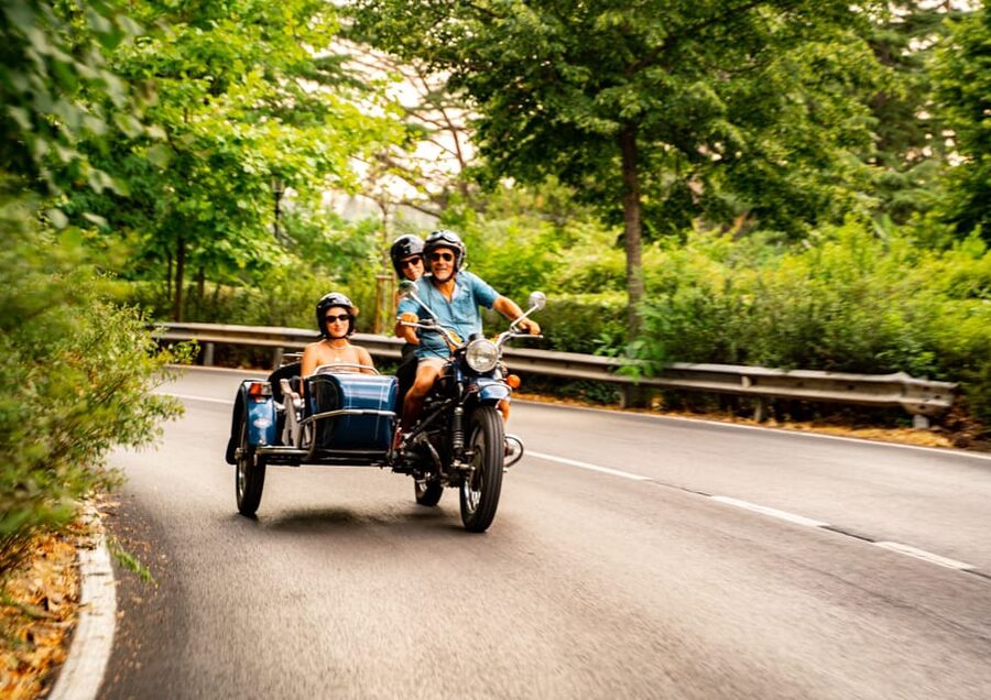 Florence Vintage Motorcycle Sidecar ride - Morning or Sunset - Along the Arno and into San Niccolò