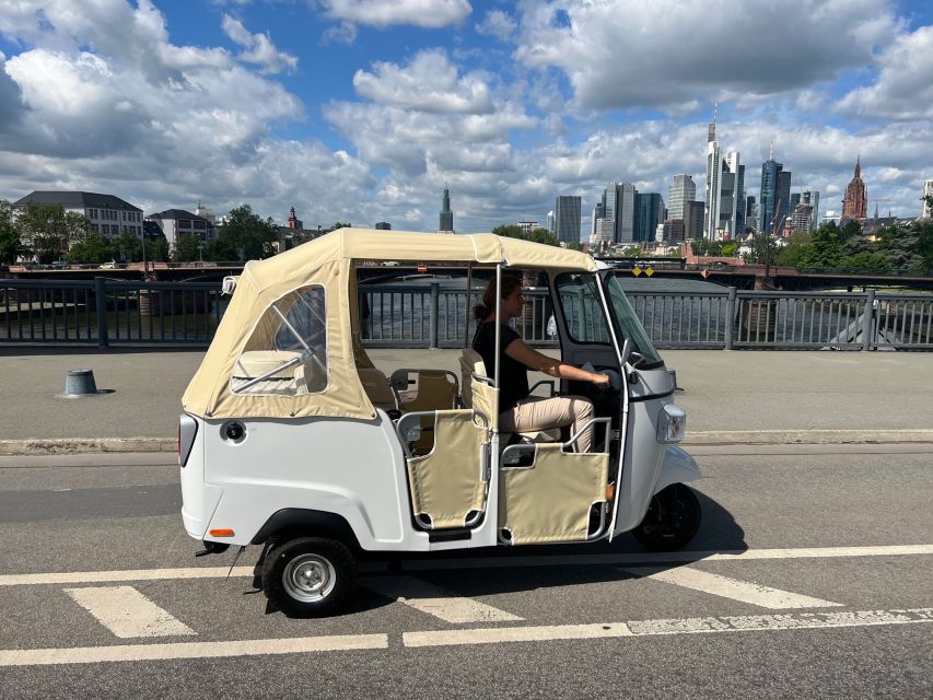 Frankfurt: Private Sightseeing Tour in Retro Ape Calessino - How the top-rated feedback fits the experience