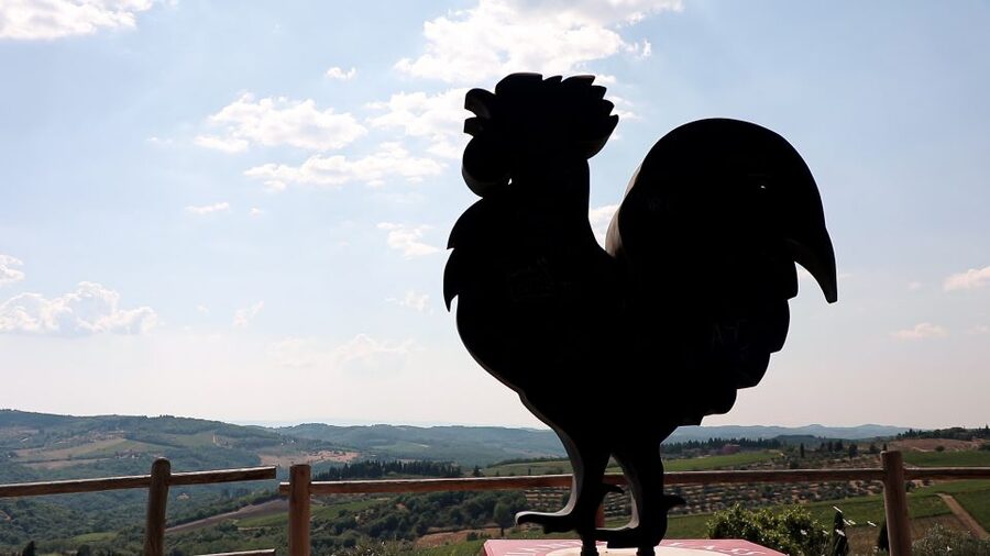 From Florence: Chianti Self-Guided Vespa Tour with Lunch - Greve in Chianti and its triangular square