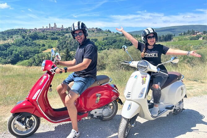 From Florence: Small-Group Tuscany Vespa Tour with Lunch & Wine - San Gimignano views without a long town visit