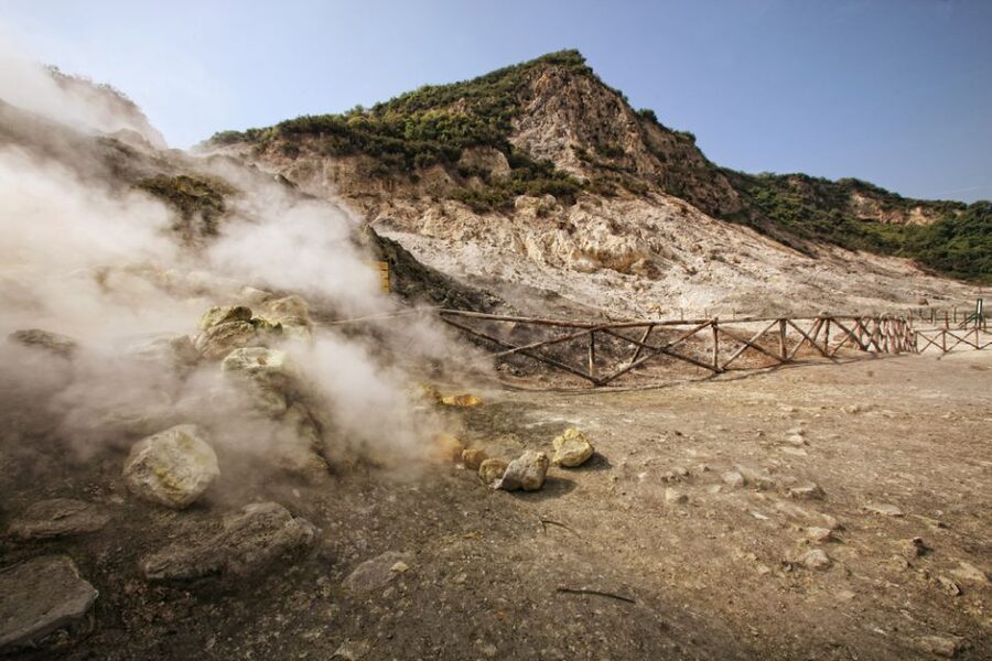 From Naples: Phlegraean Fields 5-Hour Fiat 500 or 600 Tour - Lucrino, Monte Nuovo, and Lake Avernus