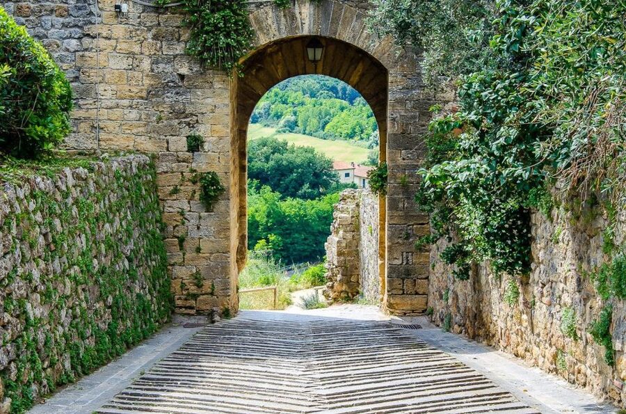 From Siena: Day Tour in a Vintage Fiat 500 with Winery - Driving rules, comfort, and practical limits