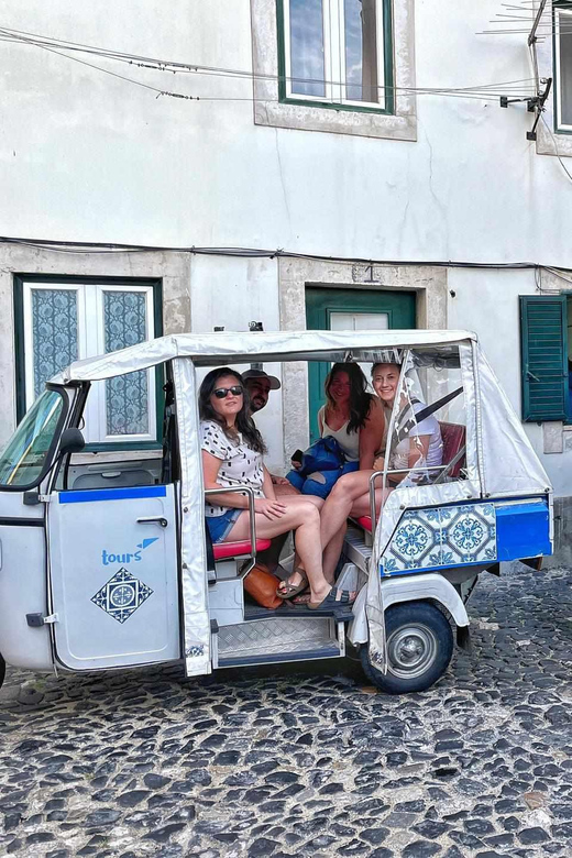 Guided Electric Piaggio Tuk-Tuk Tour of Historic Lisbon - Key points to know before booking
