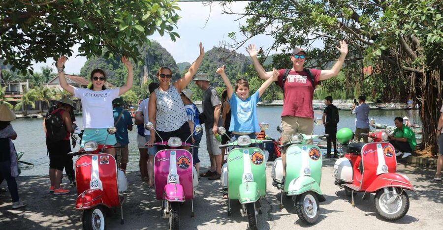 Hanoi 4.5-Hour Vespa Tour city tour - Why a Vespa is the right way to see Hanoi