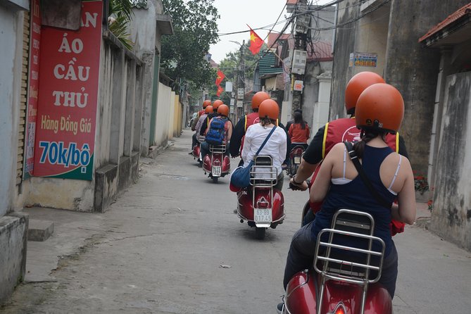 Hanoi Back Street Vespa Tours: Full Day Vespa Tours - Huu Tiep Lake and the B-52 wreck
