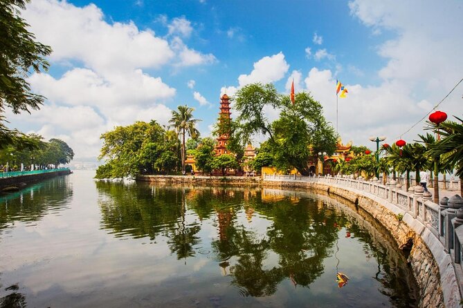 Hanoi Back Streets Vespa Tours: Hanoi Insider Vintage Vespa Tour - Why This Vespa Ride Shows You Two Hanois