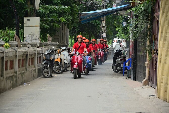 Hanoi Back Streets Vespa Tours: Hanoi Vintage Vespa Tours City - Truc Bach Lake and the food stop
