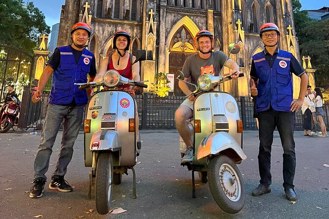 Hanoi Evening Vespa Food Tour 04hrs - Phở cuốn in Ngu Xa village
