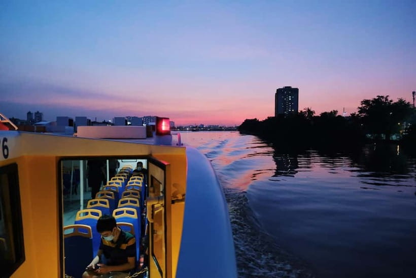 Hanoi Hidden Gems: Jeep, Vespa or Motorbike Tour - West Lake and Huu Tiep Lake