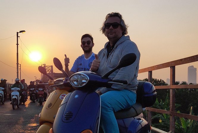 HANOI MUST SEE SITES Vespa Tour - Finishing with egg coffee and sunflower seeds