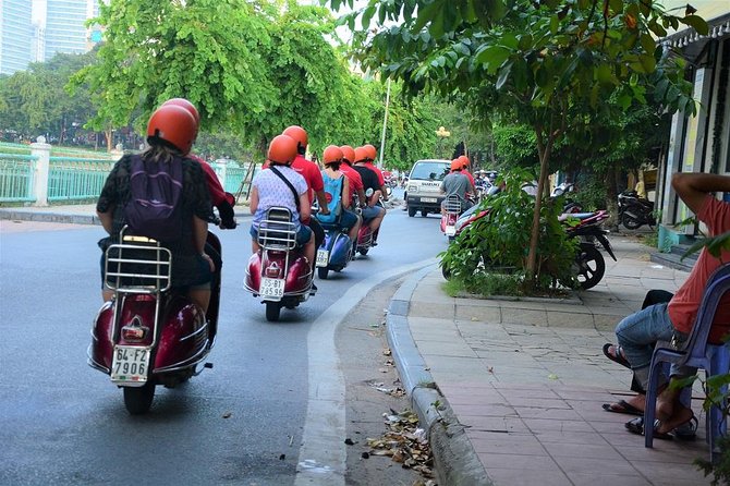 Hanoi Vintage Vespa Tours: HISTORY +FOOD + CULTURE + SIGHT + FUN - Food around Truc Bach Lake