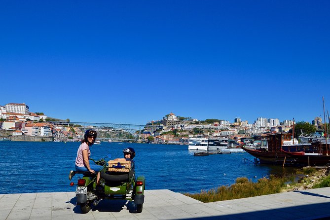 Highlights of Porto on a glamorous sidecar - Half Day - Miragaia and the road toward the Atlantic