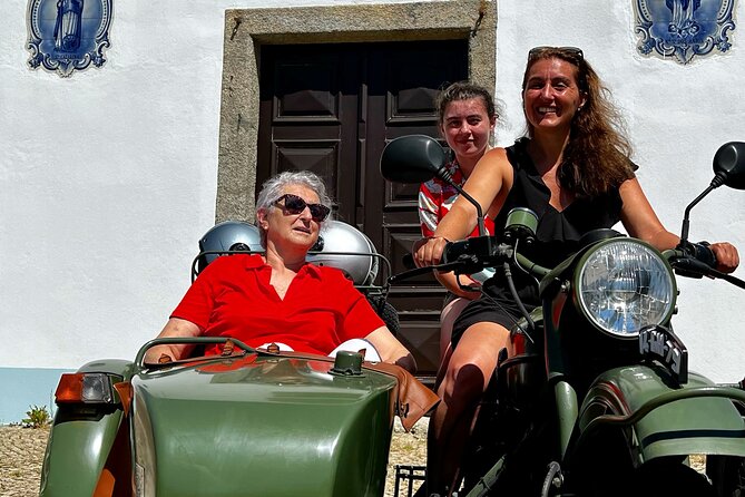 Highlights of Porto on a glamorous sidecar - Half Day - Virtudes and the climb back uphill