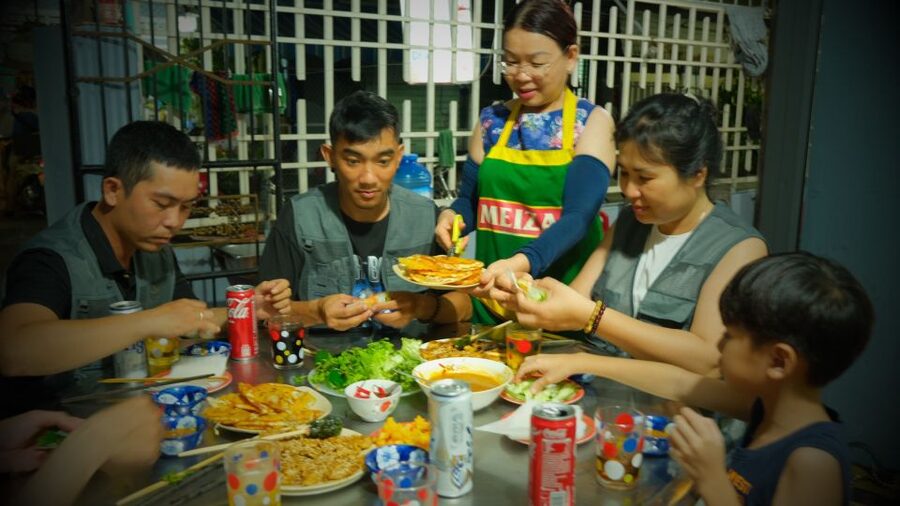 Hoi An: Evening Food Culture Tour by Vespa - The first ride takes you beyond the tourist lanes