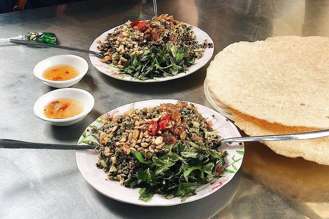 Hoi An Vespa Food Tour: Authentic & Exotic Food Culture - What the guides add to the evening