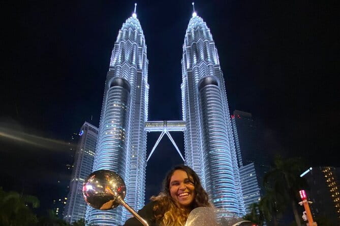 KL's Vespa Sprint - Suria KLCC and the Twin Towers