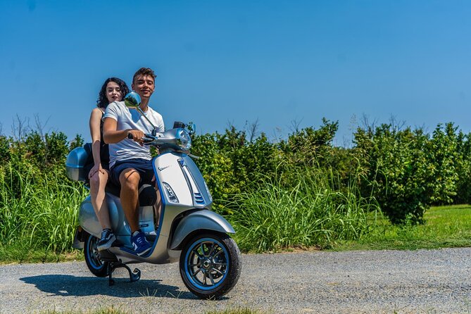 Langhe Vespa Electric Tour - Who will enjoy this ride most