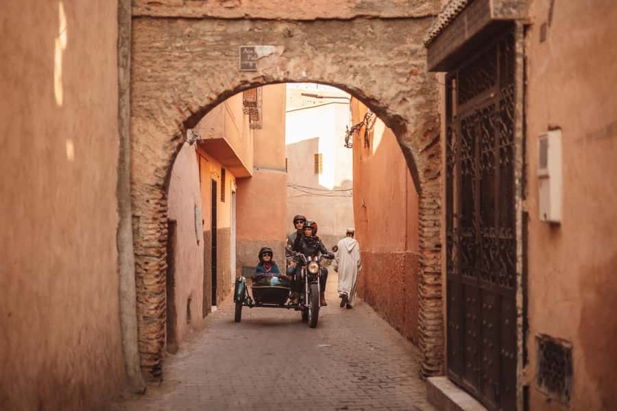 Marrakech : 3h off the beaten path private sidecar ride - Bab El Khemis flea market, with one important catch