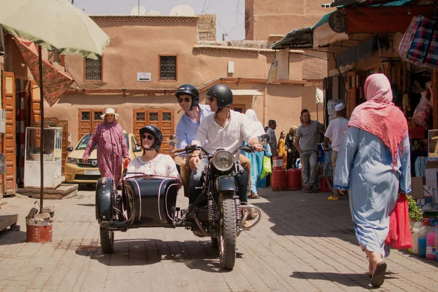 Marrakech : 3h off the beaten path private sidecar ride - Choosing between the Medina, Guéliz, and Palmeraie